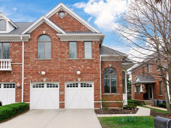 271 Arbor Glen Boulevard , Unit 271, Schaumburg, IL 60195
