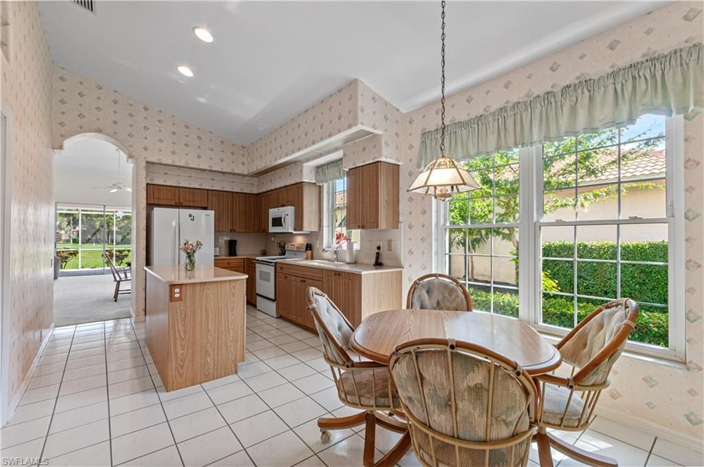 13521 Southampton Dr, Bonita Springs, FL 34135 Photo