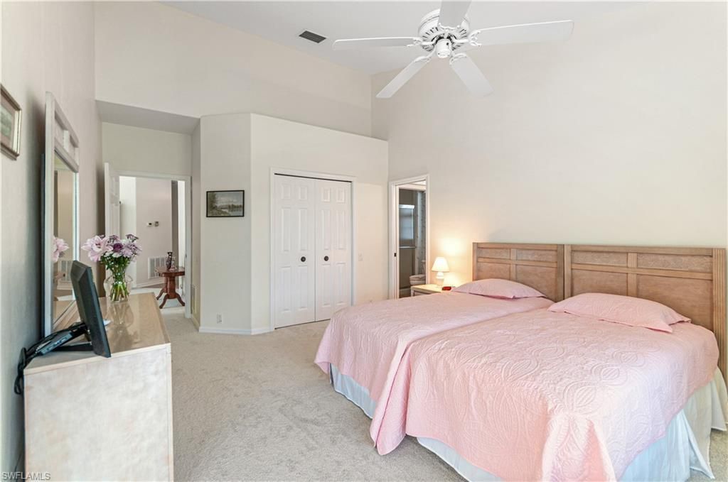 13521 Southampton Dr, Bonita Springs, FL 34135 Photo