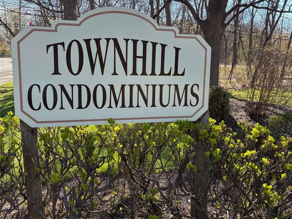 401 Town Hill Road, Unit 1-D, Nanuet, NY 10954