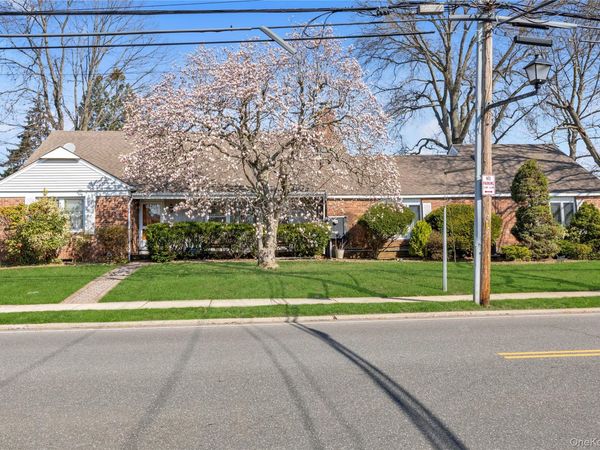 376 1st Street , Mineola, NY 11501