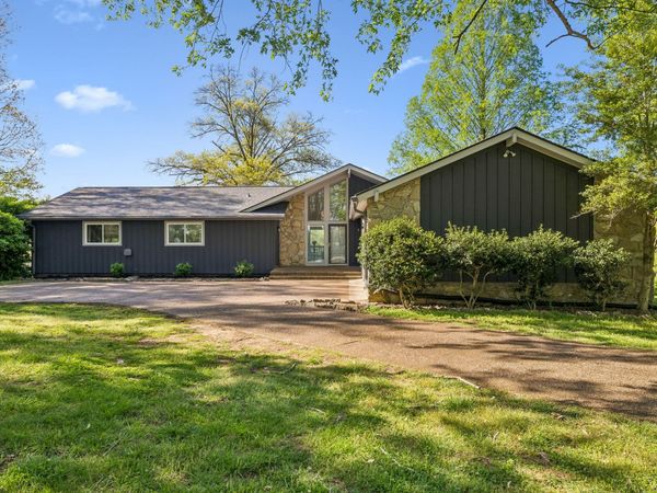 737 Maynard Ln, Columbia, TN 38401