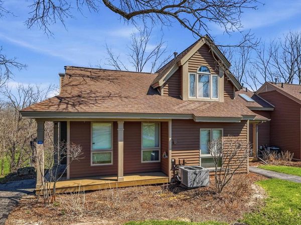 109 Walnut Hill Drive, GALENA, IL 61036