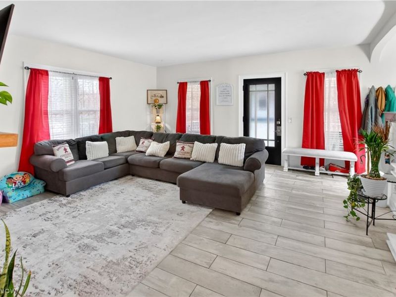 363 Seeley Street, Amherst, OH 44001 Photo 13