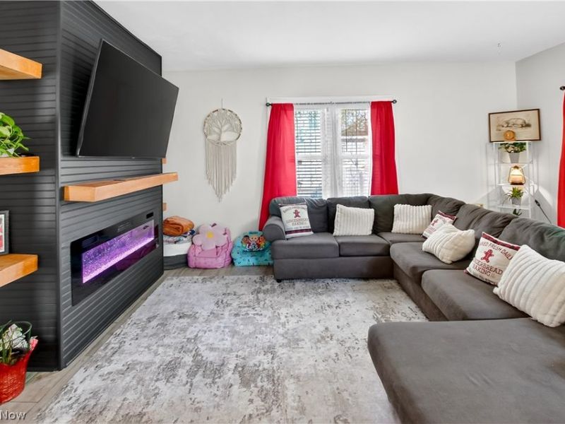 363 Seeley Street, Amherst, OH 44001 Photo 14