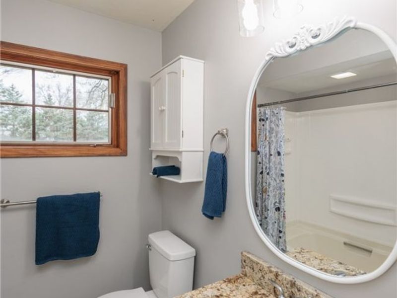 762 E 305th Street, Willowick, OH 44095 Photo 10