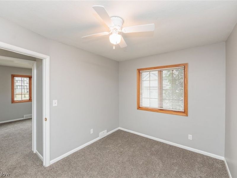 762 E 305th Street, Willowick, OH 44095 Photo 11