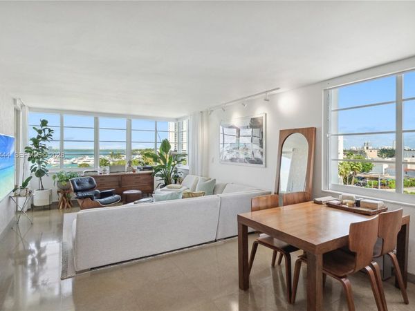 1670 lincoln Ct, Unit PH-E, Miami Beach, FL 33139