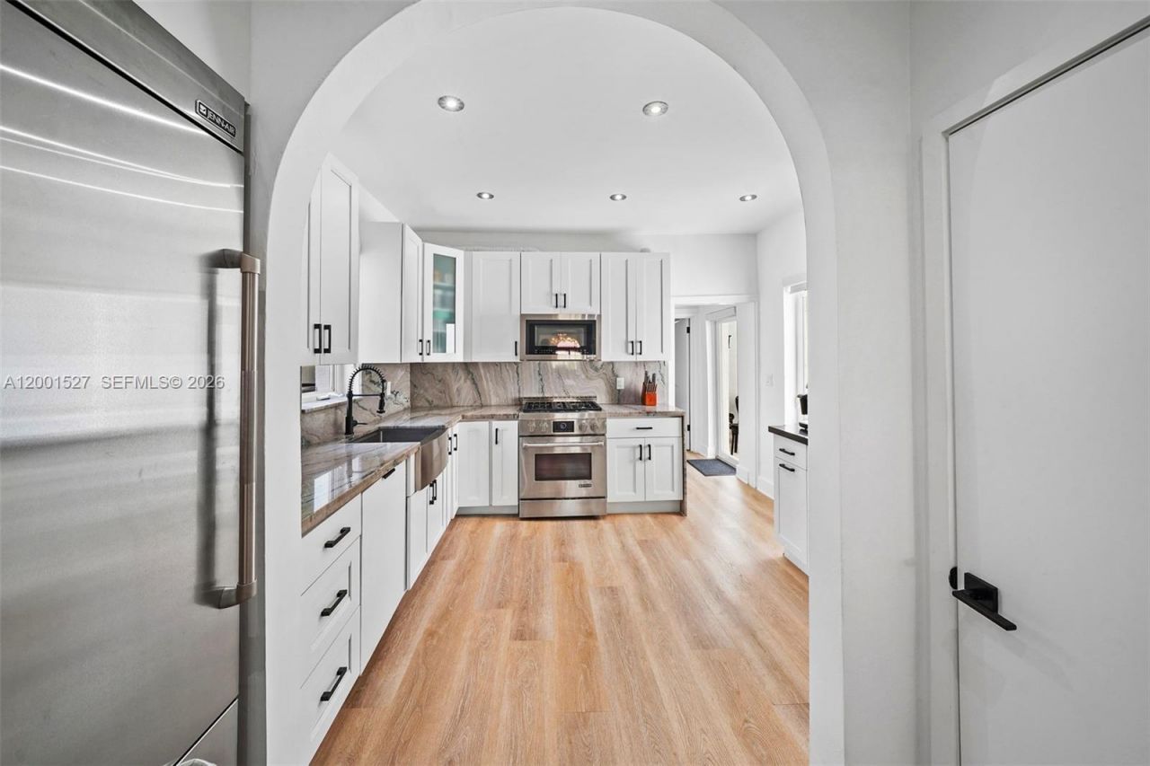 5237 La Gorce Drive, Unit 5237, Miami Beach, FL 33140 Photo