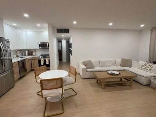 7927 SW 104th St , Unit 205E, Miami, FL 33156