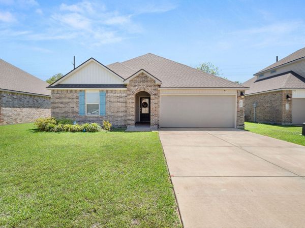 9006 Worthington Ct, Alexandria, LA 71303