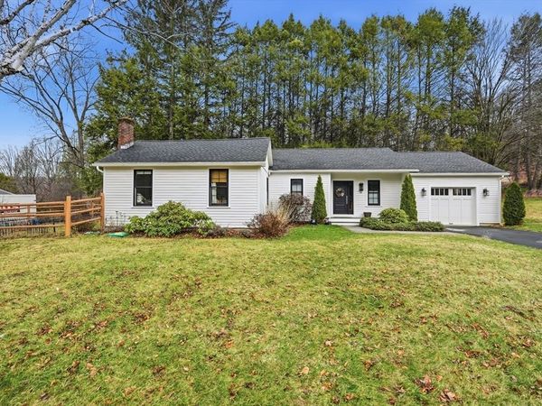 54 Huntington Rd, Hadley, MA 01035