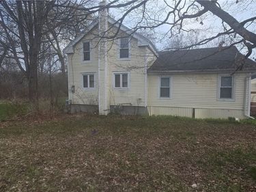 7821 Bull Street , Bridgeport, NY 13030