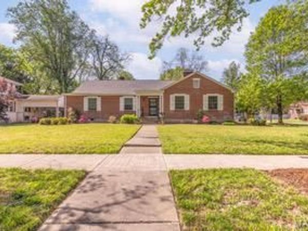 501 E Commercial Street, Charleston, MO 63834