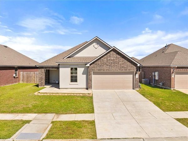 5233 SUMMER PECAN Road, Slidell, LA 70461