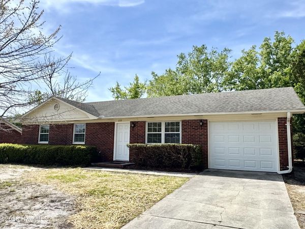 225 Angel Island Road, Wilmington, NC 28412