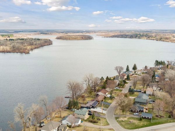 1545 Peltier Lake Drive , Hugo, MN 55038