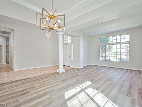 8052 Marbella Circle, Las Vegas, NV 89128