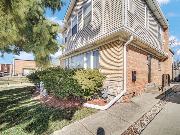 8713 S Washtenaw Avenue , Evergreen Park, IL 60805