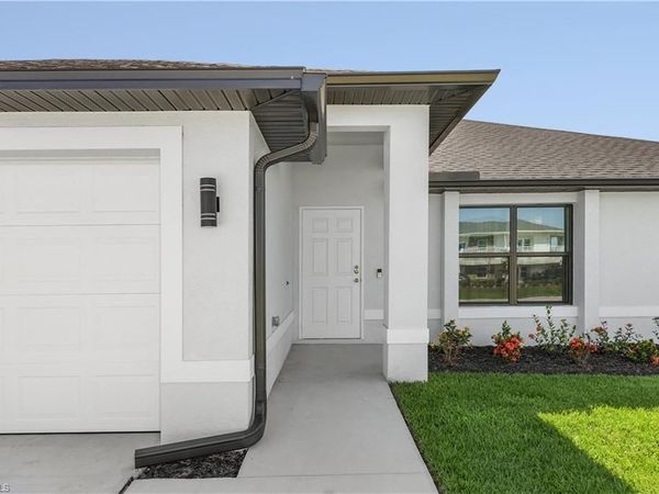 3302 SW 8th PL, CAPE CORAL, FL 33914
