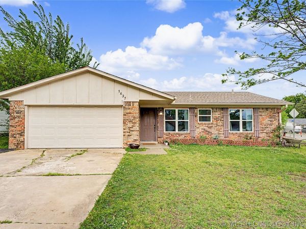 1637 S 5th Place , Broken Arrow, OK 74012