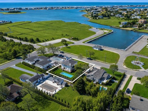 54 Library Avenue , Westhampton Beach, NY 11978