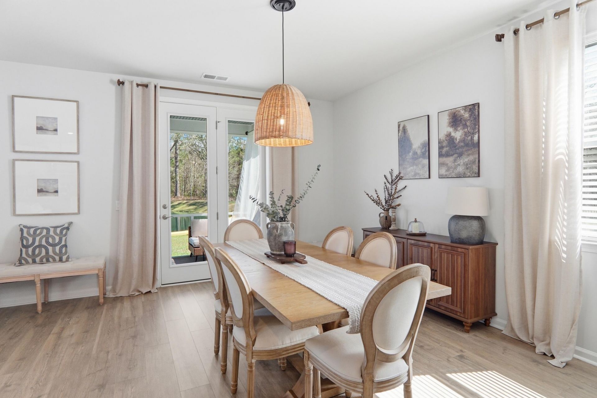 190 E Pinckney Street Photo 11