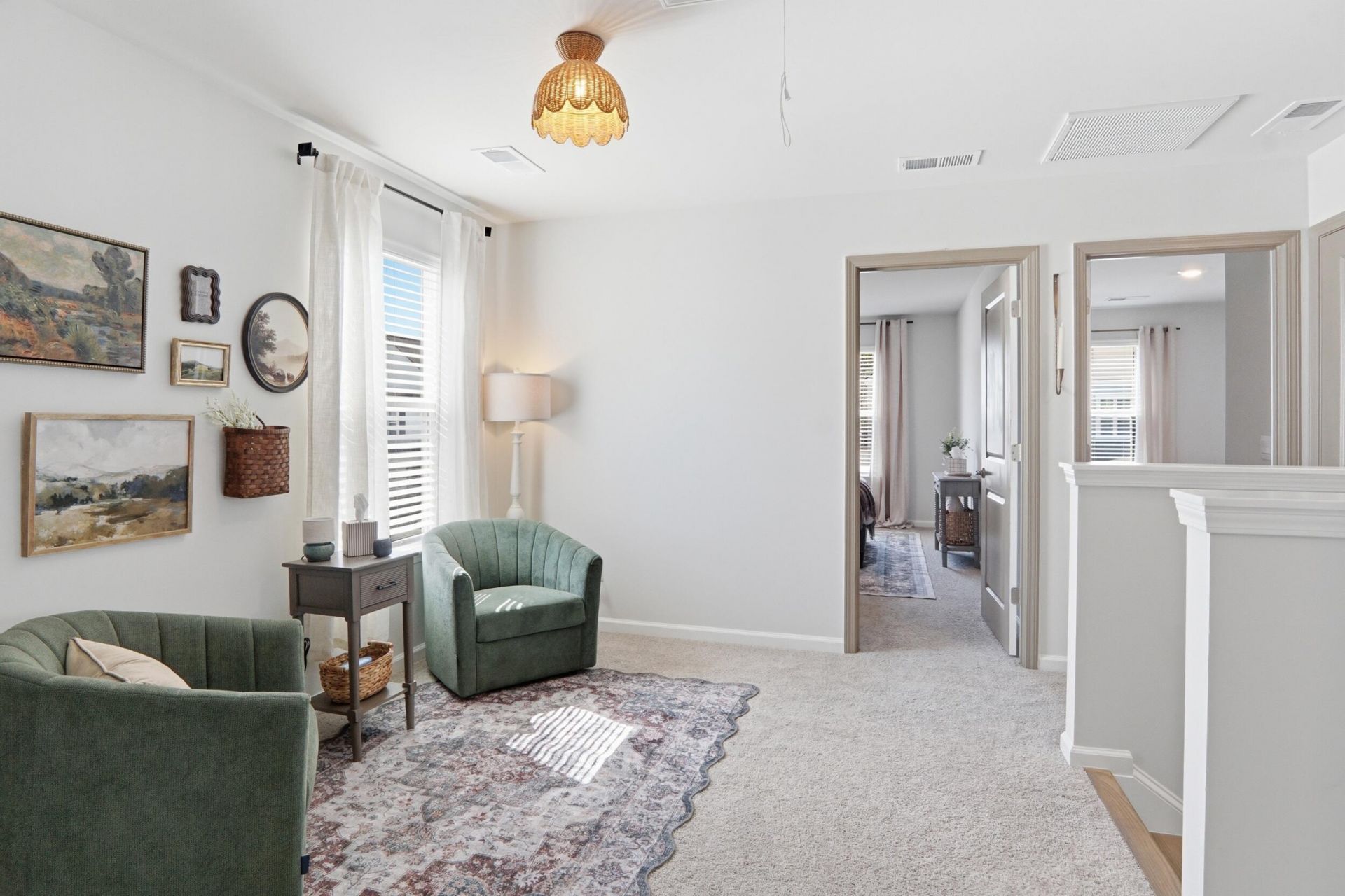 190 E Pinckney Street Photo 20