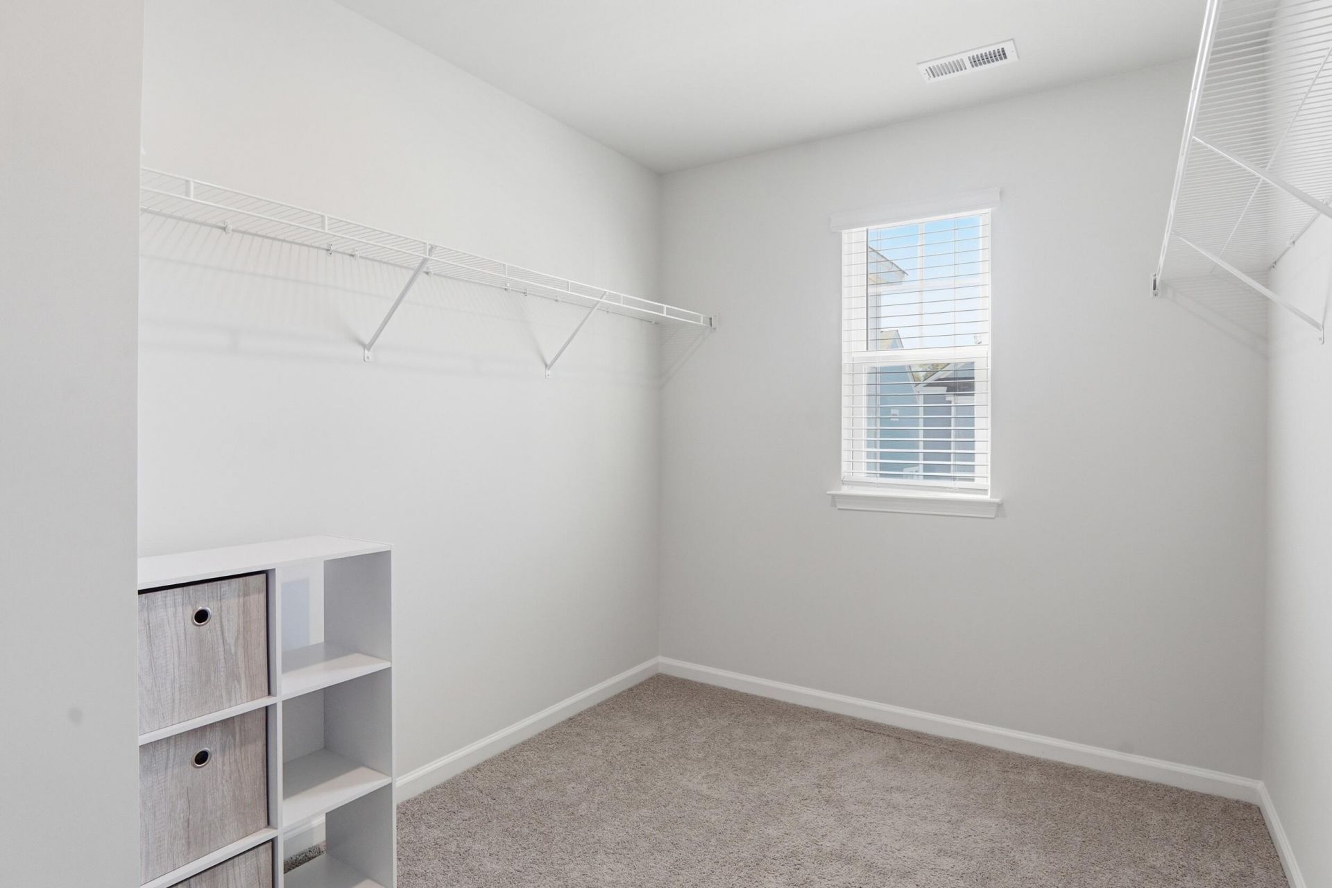 190 E Pinckney Street Photo 38