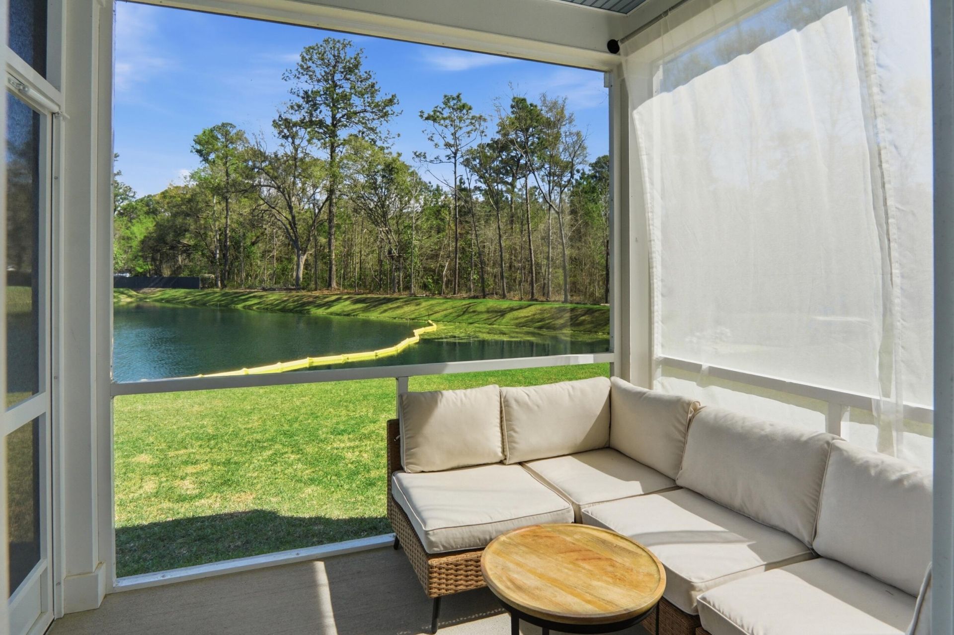 190 E Pinckney Street Photo 44