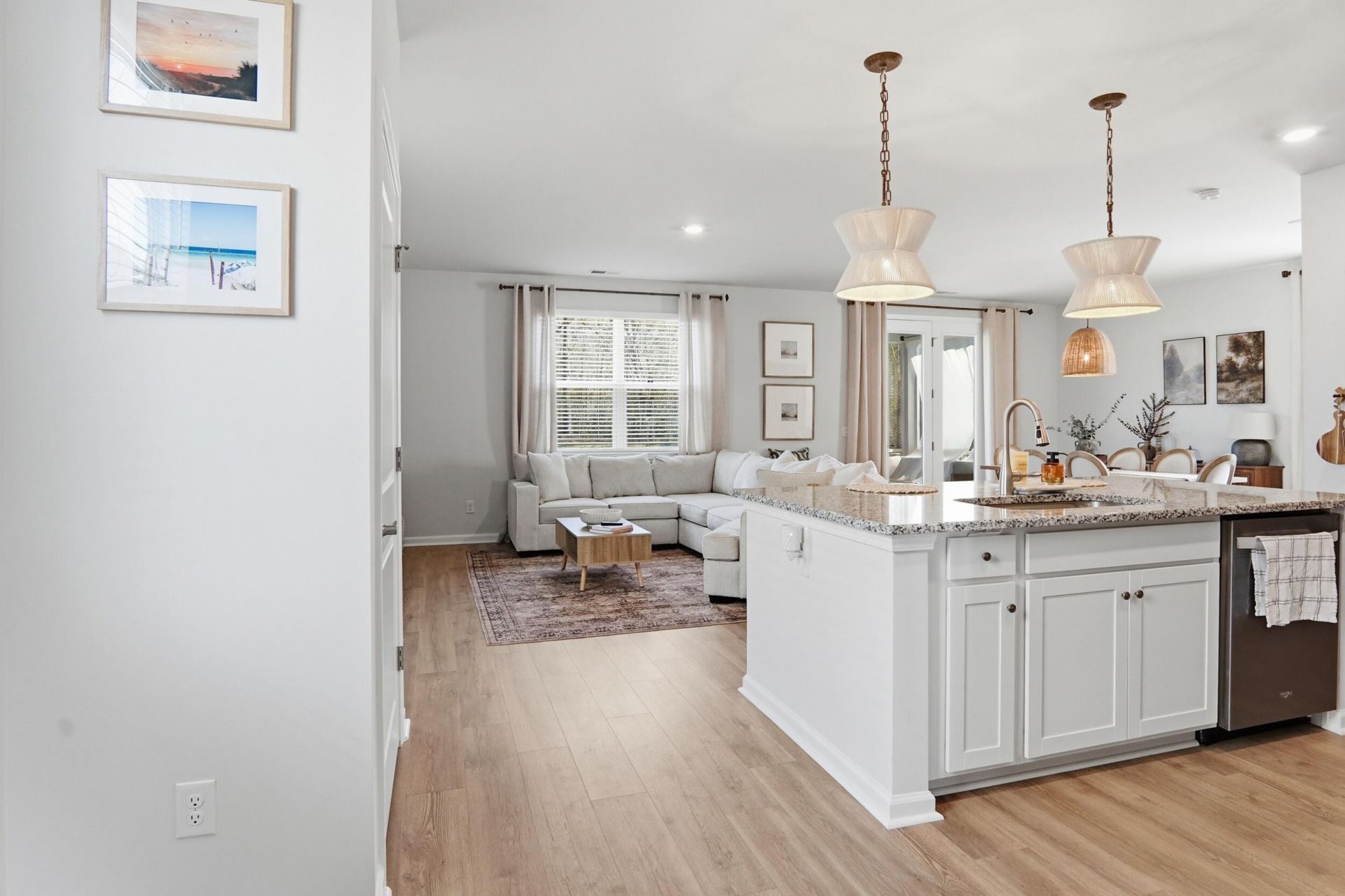 190 E Pinckney Street Photo 6