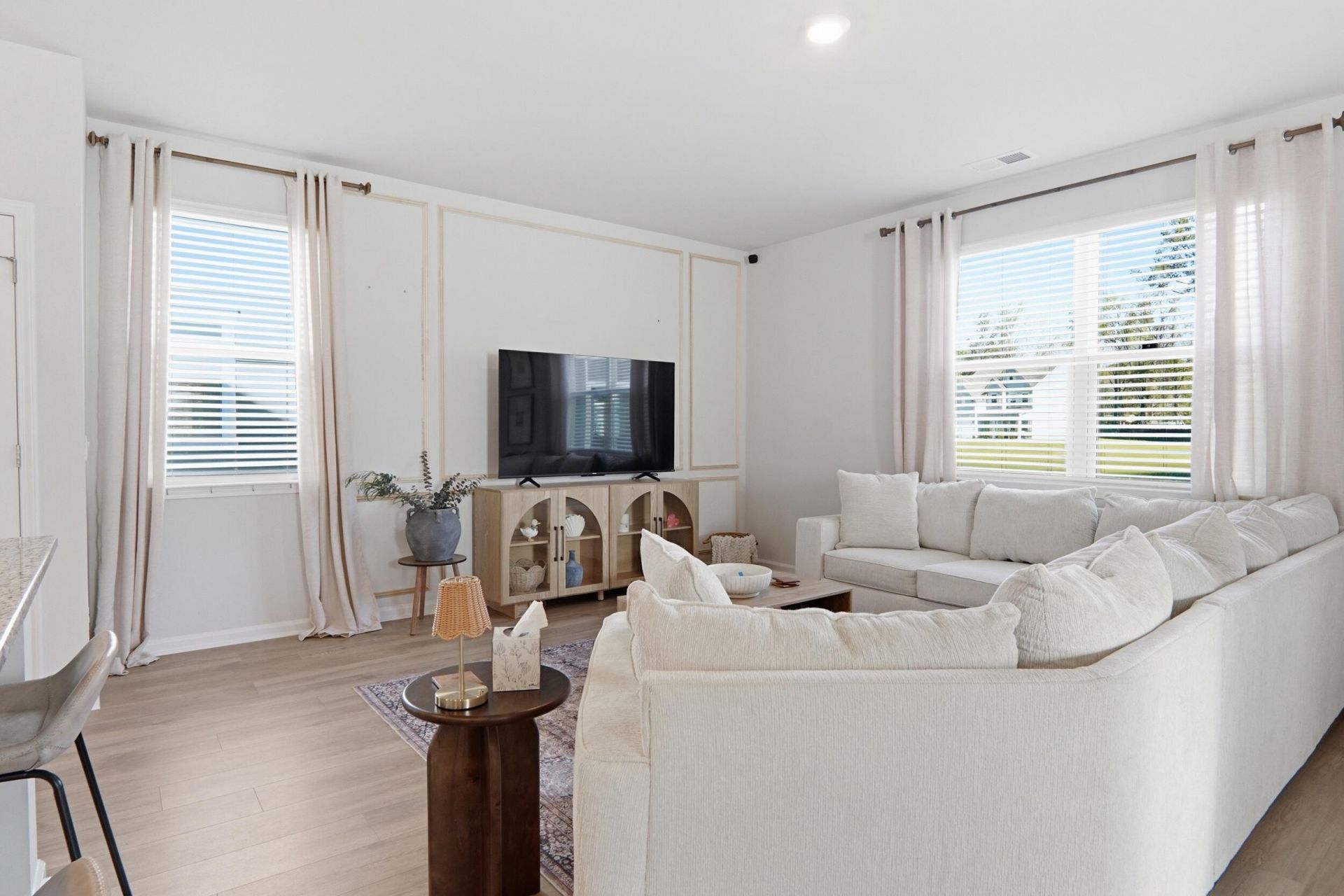 190 E Pinckney Street Photo 8