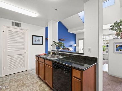 9050 Double R Boulevard, Unit APT 1322, Reno, NV 89521 Photo