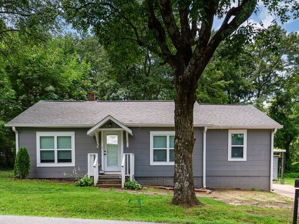 104 Morningside Dr , Portland, TN 37148