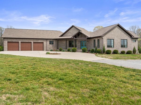 989 Franklin Rd, Gallatin, TN 37066