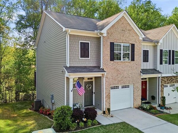 1528 Bluff Valley Circle, Gainesville, GA 30504