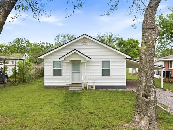 214 S Locust Street, Pauls Valley, OK 73075