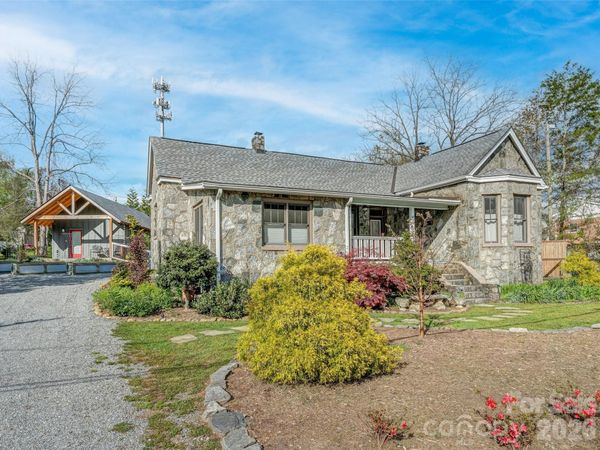 60 W Morgan Street, Brevard, NC 28712