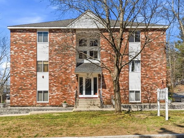 212 Fisher St, Unit A15, North Attleboro, MA 02760