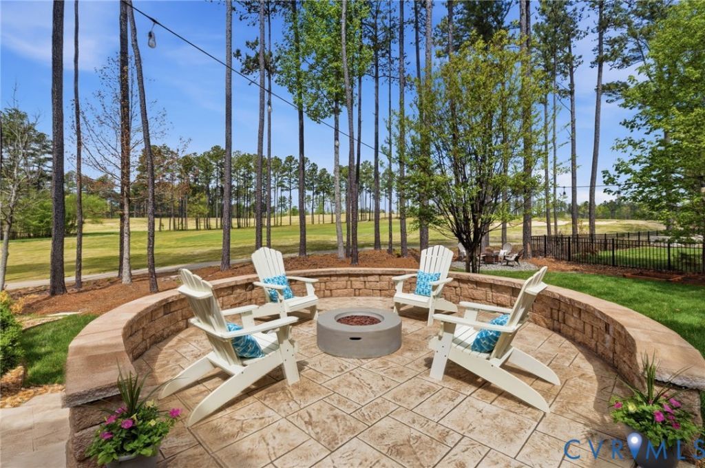 17818 Silverthread Terrace Moseley, VA 23120