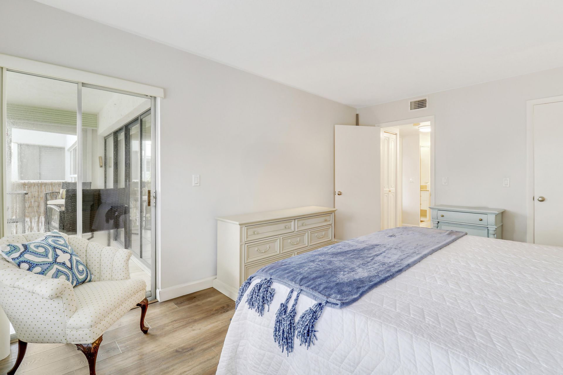 155 Yacht Club Drive, Unit 107, North Palm Beach, FL 33408 Photo