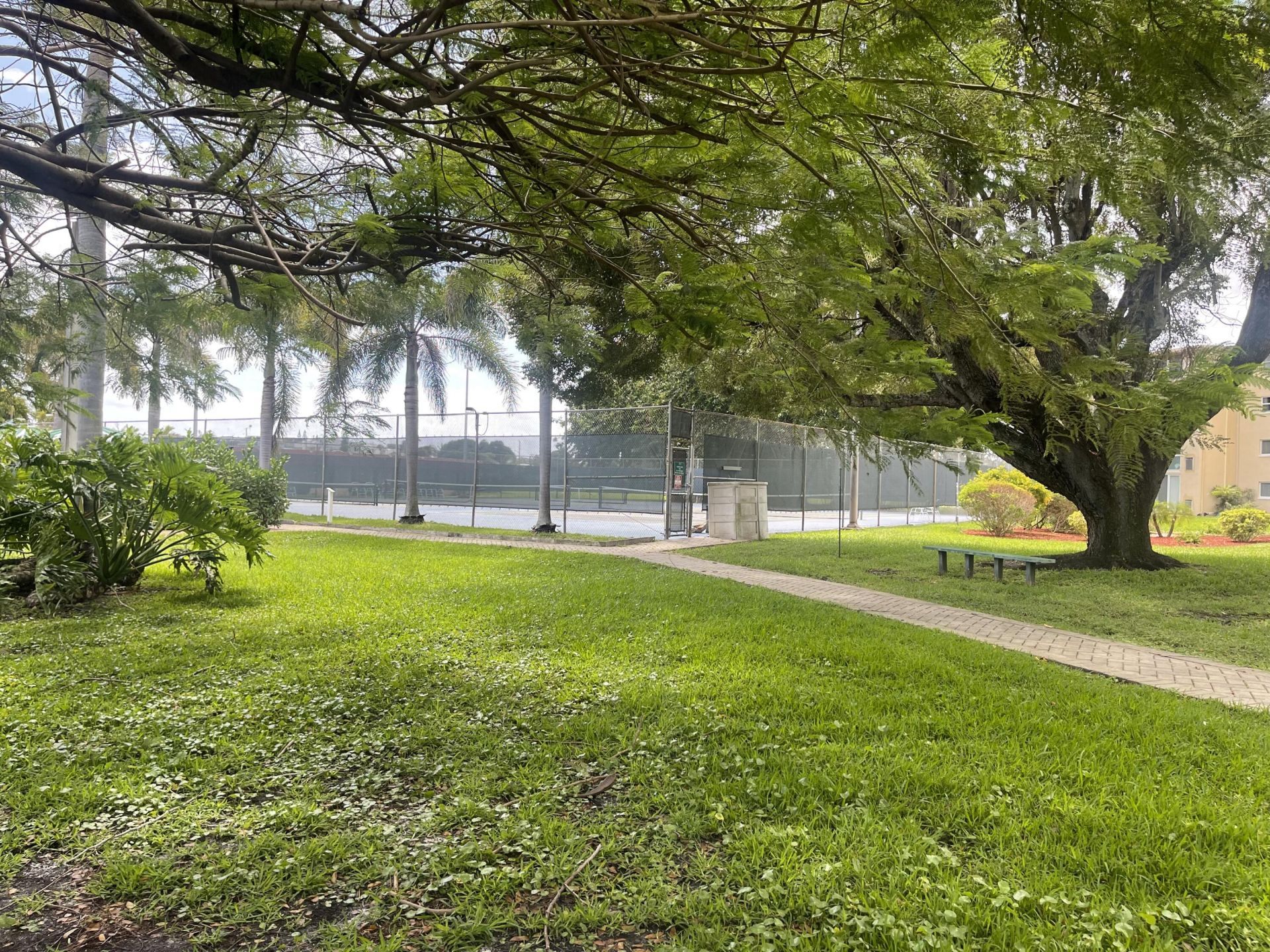 2615 NE 1st Court, Unit 411, Boynton Beach, FL 33435 Photo