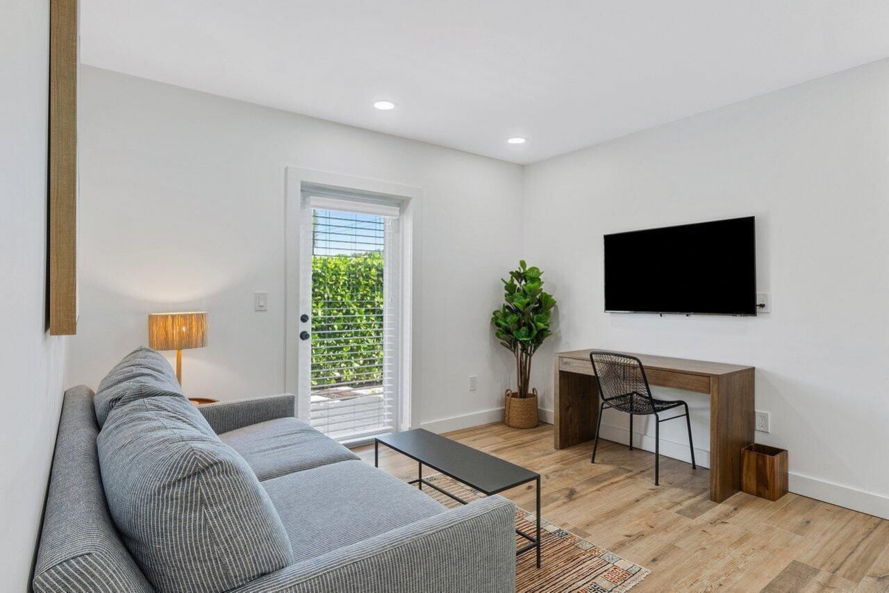 300 Lytle Street, West Palm Beach, FL 33405 Photo