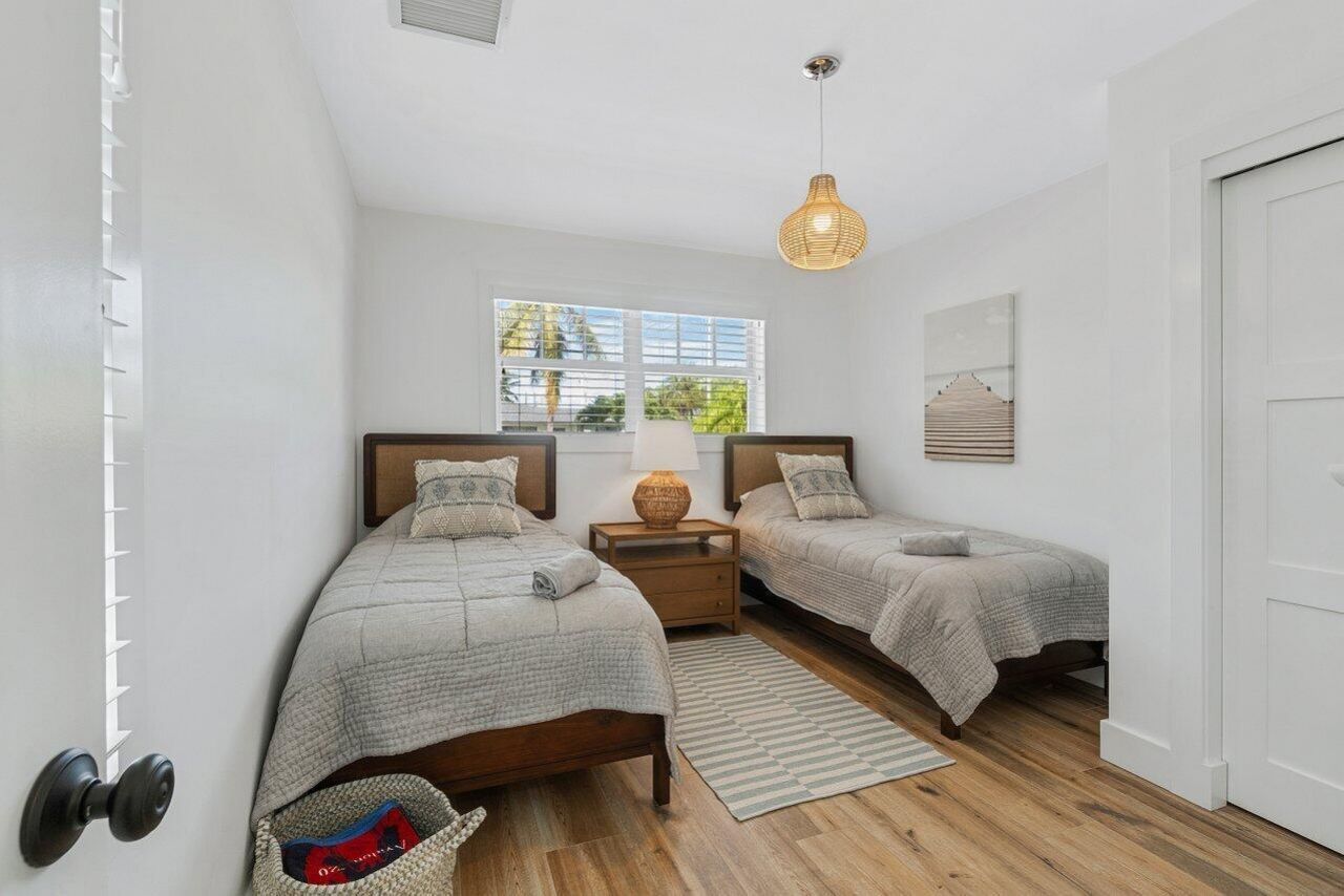 300 Lytle Street, West Palm Beach, FL 33405 Photo