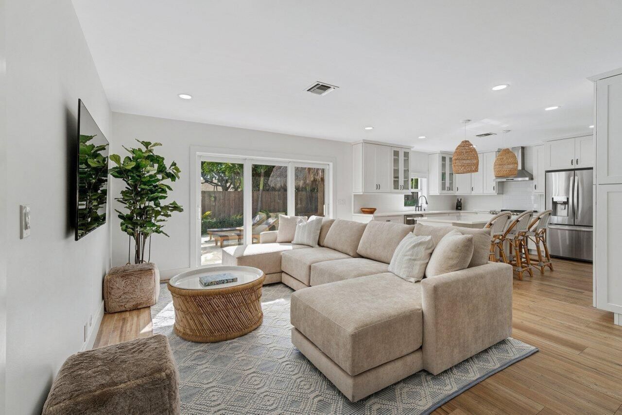 300 Lytle Street, West Palm Beach, FL 33405 Photo