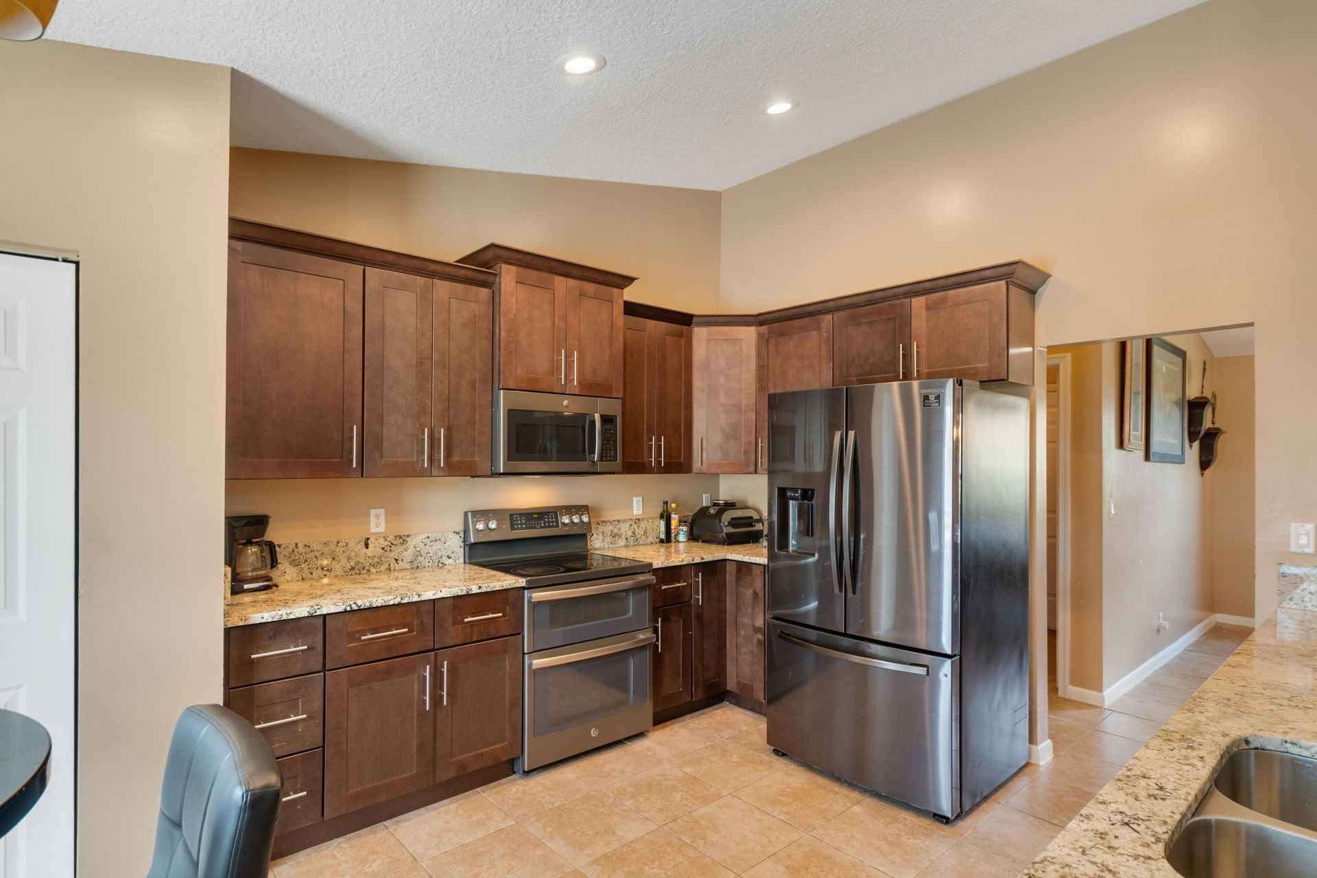 825 SW Koler Avenue, Port Saint Lucie, FL 34953 Photo