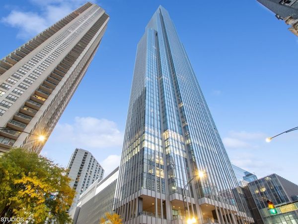 14 W Superior Street , Unit 5401, Chicago, IL 60654