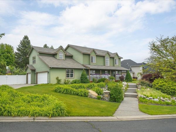 17201 E Galaxy Ln, Greenacres, WA 99016