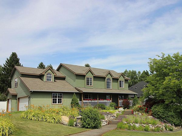 17201 E Galaxy Ln, Greenacres, WA 99016