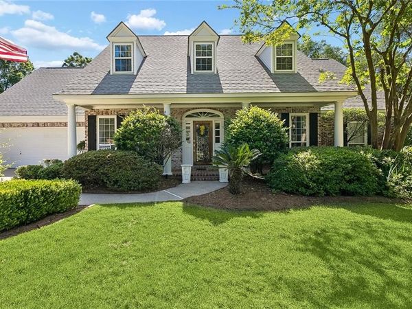 349 STONEHAVEN Drive, Mandeville, LA 70471